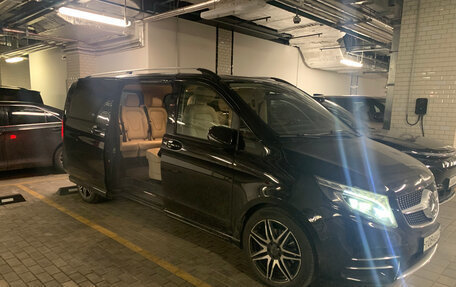 Mercedes-Benz V-Класс, 2020 год, 6 000 000 рублей, 2 фотография