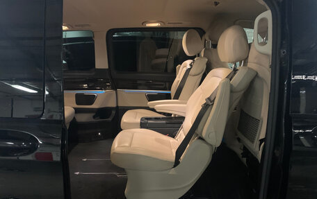 Mercedes-Benz V-Класс, 2020 год, 6 000 000 рублей, 4 фотография