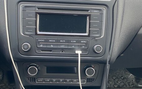 Volkswagen Polo VI (EU Market), 2013 год, 780 000 рублей, 18 фотография