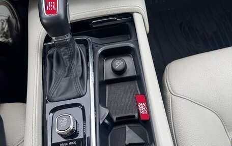 Volvo XC90 II рестайлинг, 2017 год, 3 200 000 рублей, 13 фотография