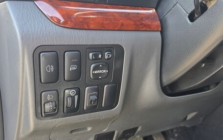 Toyota Land Cruiser Prado 120 рестайлинг, 2007 год, 1 700 000 рублей, 17 фотография