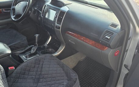 Toyota Land Cruiser Prado 120 рестайлинг, 2007 год, 1 700 000 рублей, 13 фотография