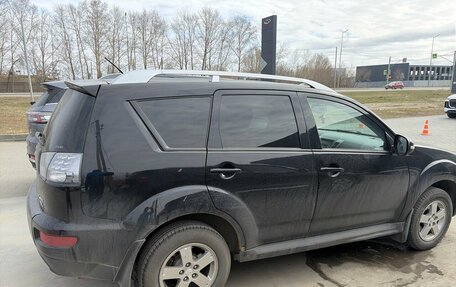 Mitsubishi Outlander III рестайлинг 3, 2010 год, 1 217 000 рублей, 3 фотография