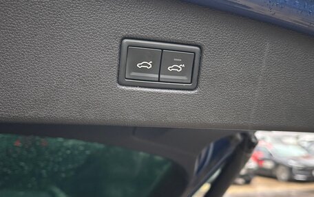 Volkswagen Tiguan II, 2018 год, 2 100 000 рублей, 5 фотография