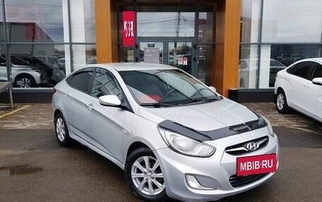 Hyundai Solaris II рестайлинг, 2011 год, 675 000 рублей, 3 фотография