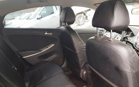 Hyundai Solaris II рестайлинг, 2011 год, 675 000 рублей, 10 фотография