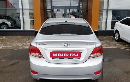 Hyundai Solaris II рестайлинг, 2011 год, 675 000 рублей, 6 фотография