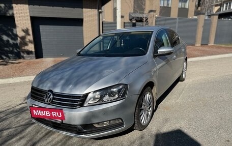Volkswagen Passat B7, 2011 год, 990 000 рублей, 7 фотография