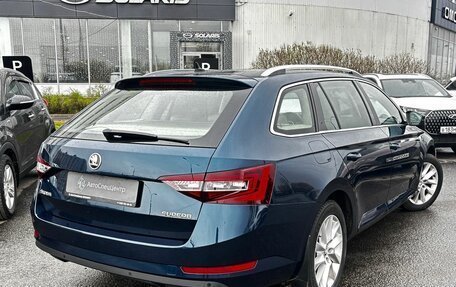 Skoda Superb III рестайлинг, 2017 год, 2 000 000 рублей, 2 фотография