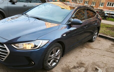 Hyundai Elantra VI рестайлинг, 2017 год, 1 500 000 рублей, 2 фотография