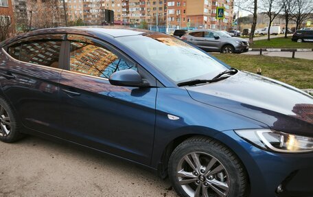 Hyundai Elantra VI рестайлинг, 2017 год, 1 500 000 рублей, 13 фотография