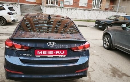 Hyundai Elantra VI рестайлинг, 2017 год, 1 500 000 рублей, 6 фотография