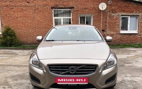 Volvo S60 III, 2011 год, 1 040 000 рублей, 2 фотография