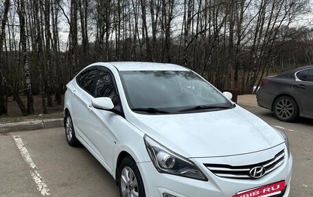 Hyundai Solaris II рестайлинг, 2016 год, 1 070 000 рублей, 2 фотография