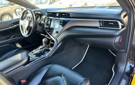 Toyota Camry, 2019 год, 1 690 000 рублей, 18 фотография