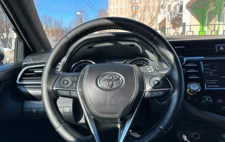 Toyota Camry, 2019 год, 1 690 000 рублей, 24 фотография