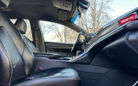 Toyota Camry, 2019 год, 1 690 000 рублей, 19 фотография