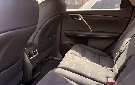 Lexus RX IV рестайлинг, 2018 год, 4 210 000 рублей, 10 фотография