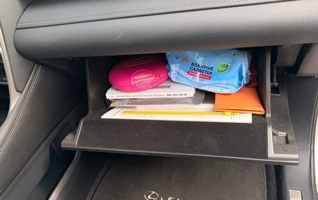 Lexus RX IV рестайлинг, 2018 год, 4 210 000 рублей, 25 фотография