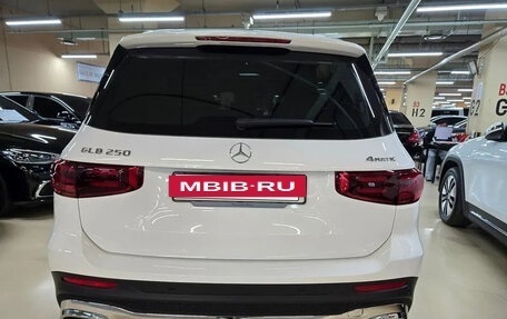 Mercedes-Benz GLB, 2024 год, 4 800 000 рублей, 6 фотография