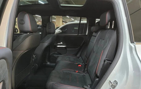 Mercedes-Benz GLB, 2024 год, 4 800 000 рублей, 18 фотография