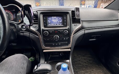 Jeep Grand Cherokee, 2013 год, 1 500 000 рублей, 11 фотография