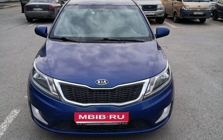 KIA Rio III рестайлинг, 2012 год, 600 000 рублей, 2 фотография
