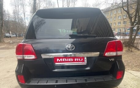 Toyota Land Cruiser 200, 2011 год, 3 000 000 рублей, 4 фотография