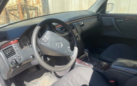 Mercedes-Benz E-Класс, 1999 год, 300 000 рублей, 5 фотография