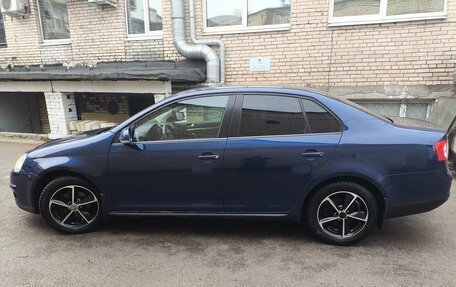 Volkswagen Jetta VI, 2010 год, 545 000 рублей, 3 фотография