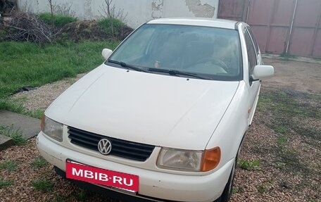 Volkswagen Polo III рестайлинг, 1998 год, 300 000 рублей, 3 фотография
