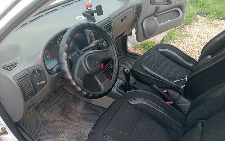 Volkswagen Polo III рестайлинг, 1998 год, 300 000 рублей, 9 фотография