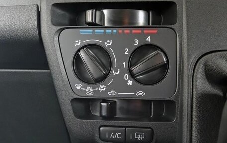 Daihatsu Hijet, 2023 год, 790 000 рублей, 16 фотография