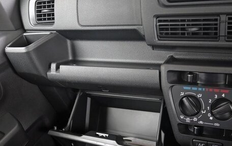 Daihatsu Hijet, 2023 год, 790 000 рублей, 18 фотография