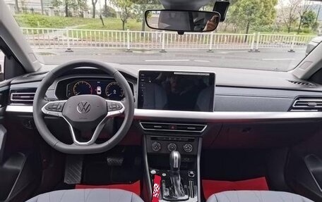 Volkswagen Lavida, 2025 год, 1 859 000 рублей, 8 фотография