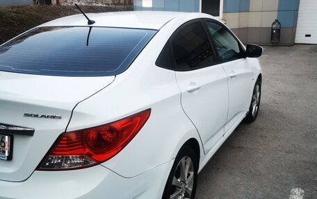 Hyundai Solaris II рестайлинг, 2013 год, 850 000 рублей, 8 фотография