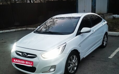 Hyundai Solaris II рестайлинг, 2013 год, 850 000 рублей, 10 фотография