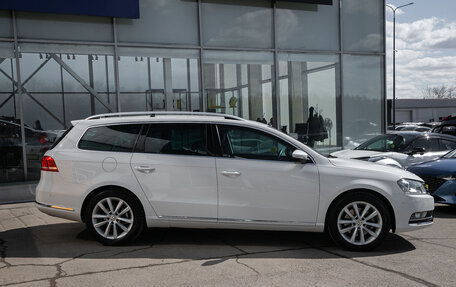 Volkswagen Passat B7, 2013 год, 998 000 рублей, 3 фотография