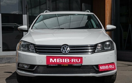 Volkswagen Passat B7, 2013 год, 998 000 рублей, 6 фотография