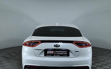 KIA Stinger I, 2018 год, 2 650 000 рублей, 6 фотография