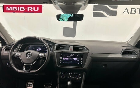 Volkswagen Tiguan II, 2019 год, 2 099 000 рублей, 17 фотография