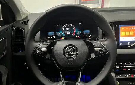 Skoda Karoq I, 2023 год, 2 890 000 рублей, 9 фотография