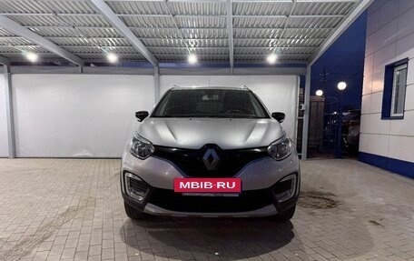 Renault Kaptur I рестайлинг, 2016 год, 1 399 000 рублей, 2 фотография