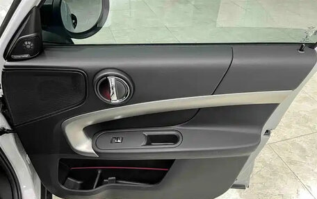 MINI Countryman II (F60), 2023 год, 2 750 000 рублей, 19 фотография