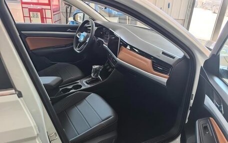 Volkswagen Bora, 2025 год, 1 822 000 рублей, 8 фотография