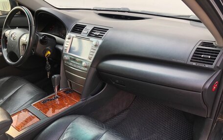 Toyota Camry, 2007 год, 770 000 рублей, 9 фотография