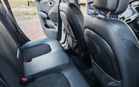 Hyundai ix35 I рестайлинг, 2012 год, 1 250 000 рублей, 10 фотография