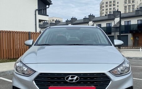 Hyundai Solaris II рестайлинг, 2018 год, 1 170 000 рублей, 3 фотография