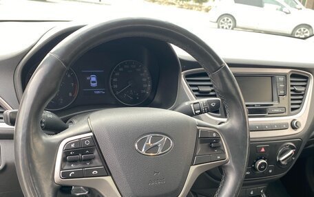 Hyundai Solaris II рестайлинг, 2018 год, 1 170 000 рублей, 22 фотография