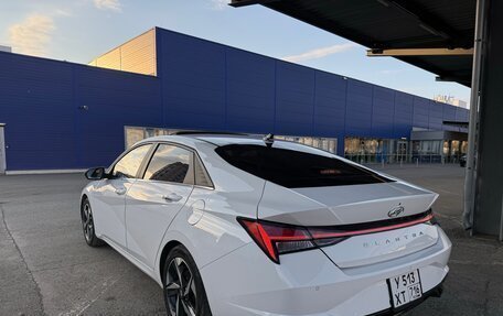 Hyundai Elantra, 2021 год, 2 120 000 рублей, 5 фотография